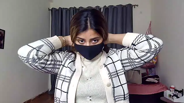 Hoty-Shivangi online show from February 10, 3:55 pm