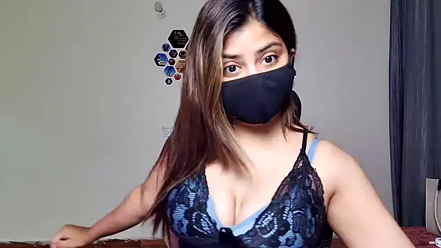 Hoty-Shivangi online show from February 19, 5:10 pm