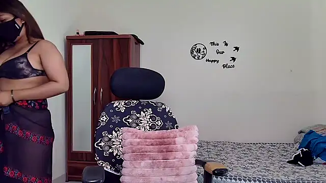 Hoty-Shivangi online show from March 15, 7:37 am