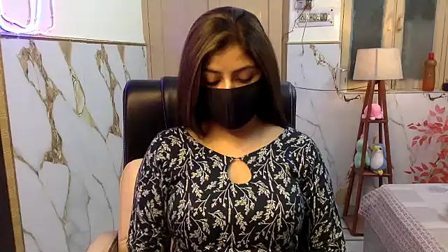 Hoty-Shivangi online show from October 25, 3:45 pm