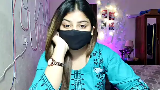 Hoty-Shivangi online show from July 17, 9:50 am
