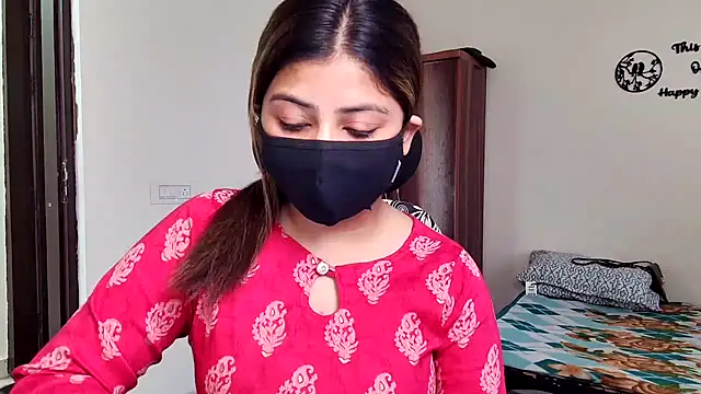 Hoty-Shivangi online show from February 28, 10:48 am