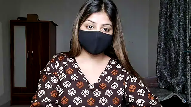 Snapshot of Hoty-Shivangi chatting on May 14, 1:41 pm Hoty-Shivangi online show from May 14, 1:41 pm