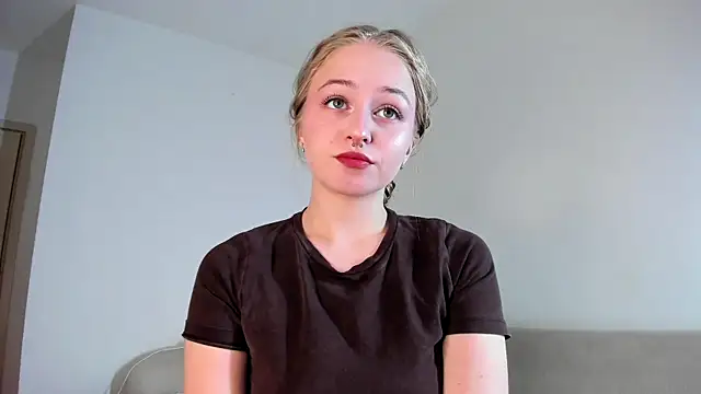 MiaMews online show from November 12, 12:31 pm