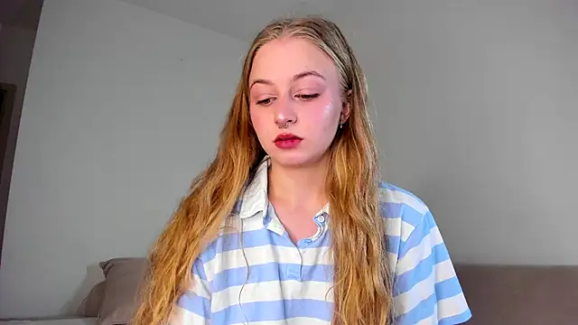 MiaMews online show from November 11, 12:22 pm