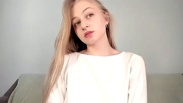 MiaMews online show from May 21, 7:28 am