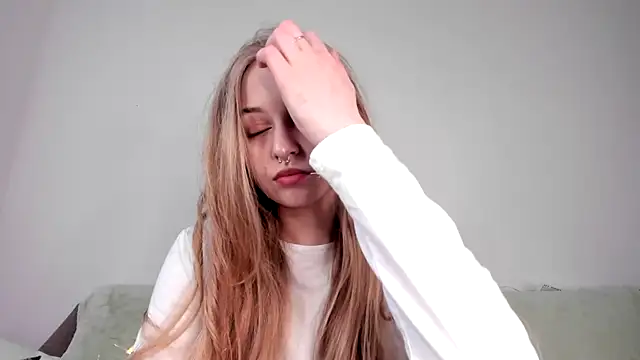 MiaMews online show from March 12, 4:00 pm