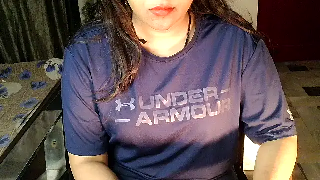 aarushi sharmaa online show from December 18, 2:38 am