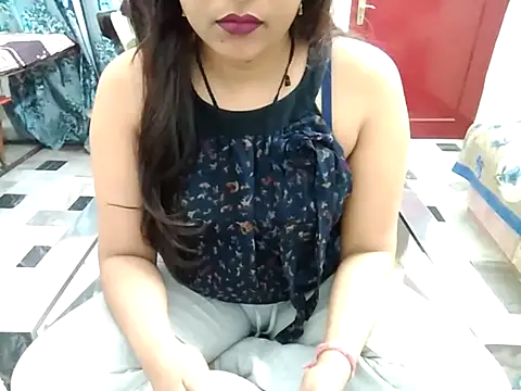 aarushi sharmaa online show from February 26, 1:25 am