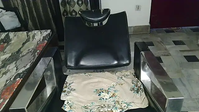 Snapshot of aarushi_sharmaa chatting on October 23, 5:17 am aarushi sharmaa online show from October 23, 5:17 am