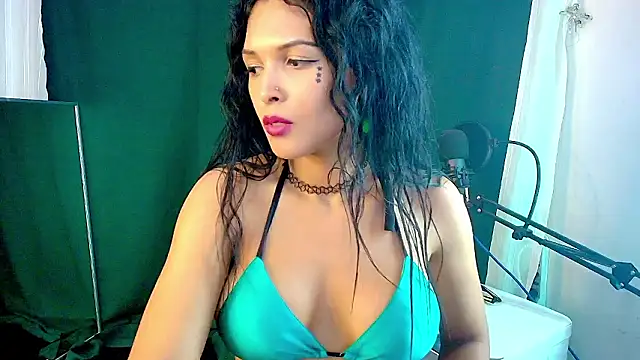 MOMMYJEVAA online show from March 5, 1:13 am