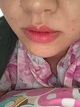 girldam95 online show from December 15, 4:40 am