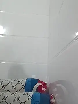 girldam95 online show from March 28, 6:03 am