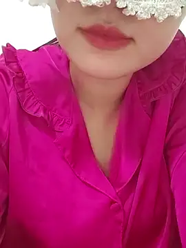 girldam95 online show from May 18, 6:51 am