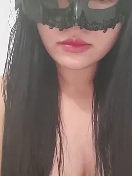 Snapshot of girldam95 chatting on July 3, 8:32 am girldam95 online show from July 3, 8:32 am