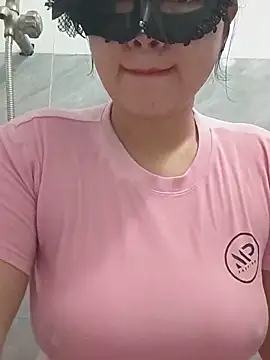 Snapshot of girldam95 chatting on July 27, 12:12 pm girldam95 online show from July 27, 12:12 pm