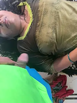 Snapshot of xyztopbeing chatting on January 23, 9:08 am xyztopbeing online show from January 23, 9:08 am