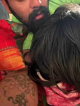 Snapshot of xyztopbeing chatting on December 25, 2:57 am xyztopbeing online show from December 25, 2:57 am