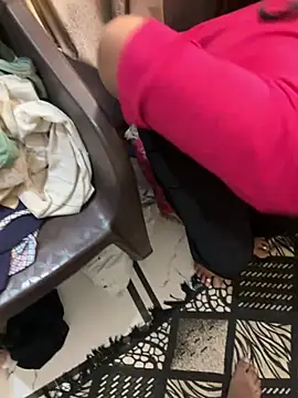 Snapshot of xyztopbeing chatting on February 21, 6:26 pm xyztopbeing online show from February 21, 6:26 pm