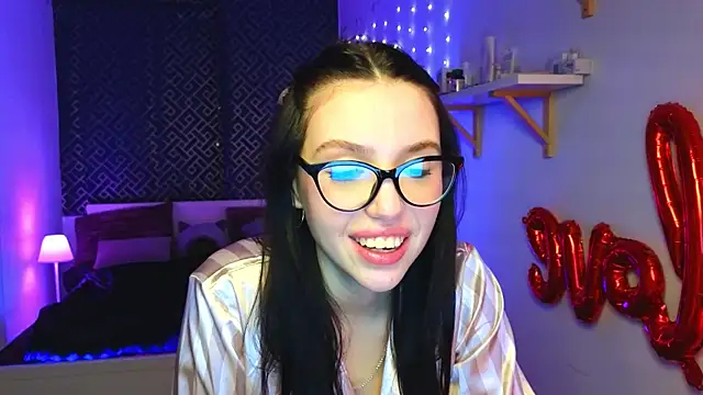 AliceSpark online show from February 6, 9:06 pm