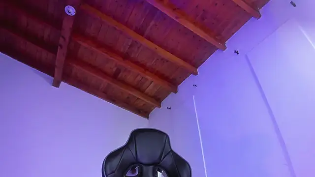 Snapshot of Daila_20_ chatting on October 23, 1:10 pm Daila 20 online show from October 23, 1:10 pm