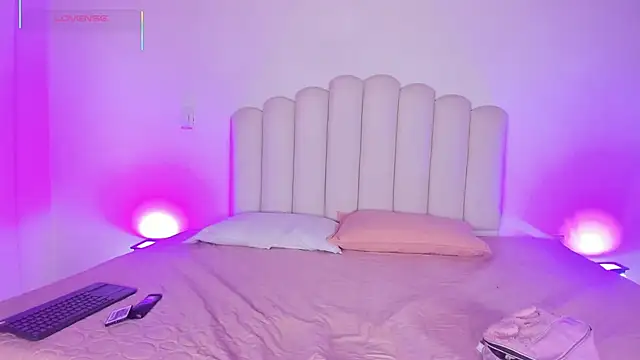 Snapshot of Daila_20_ chatting on November 8, 12:42 pm Daila 20 online show from November 8, 12:42 pm