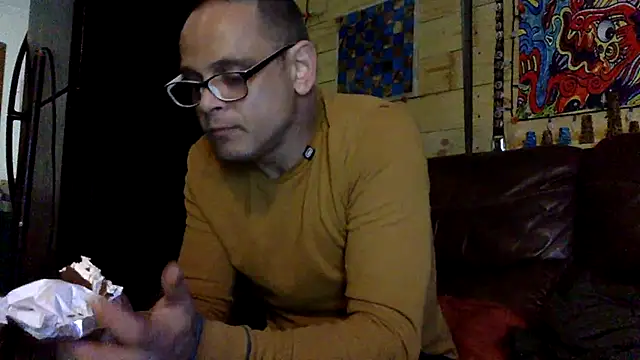 Buffshagswell online show from January 8, 9:15 am