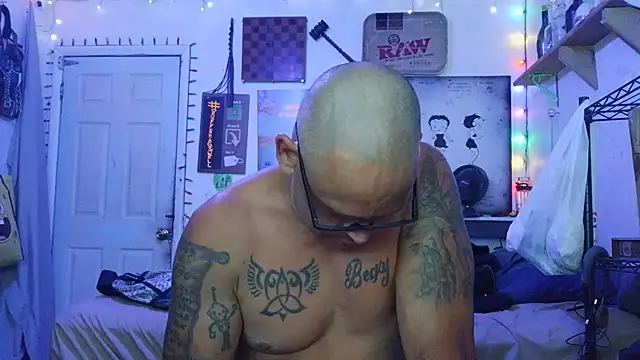 Buffshagswell online show from July 8, 1:08 am