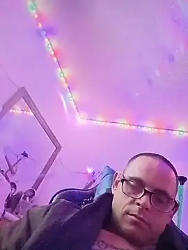 Buffshagswell online show from January 11, 12:45 pm