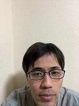 Snapshot of ryusei18570 chatting on December 17, 2:00 pm ryusei18570 online show from December 17, 2:00 pm