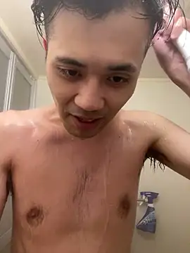 Snapshot of ryusei18570 chatting on January 23, 2:50 pm ryusei18570 online show from January 23, 2:50 pm