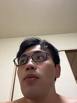 Snapshot of ryusei18570 chatting on September 11, 3:01 pm ryusei18570 online show from September 11, 3:01 pm