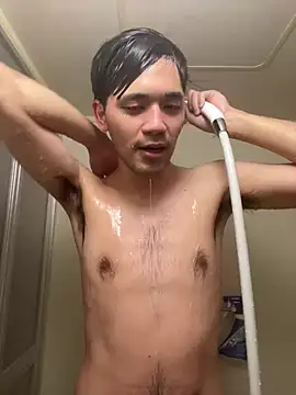 Snapshot of ryusei18570 chatting on February 8, 1:11 pm ryusei18570 online show from February 8, 1:11 pm