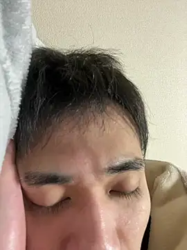 Snapshot of ryusei18570 chatting on March 15, 7:38 pm ryusei18570 online show from March 15, 7:38 pm