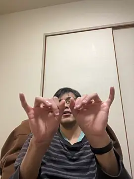 Snapshot of ryusei18570 chatting on February 8, 4:14 pm ryusei18570 online show from February 8, 4:14 pm