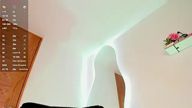 Snapshot of Jimena_White_ chatting on March 1, 7:51 am Jimena White online show from March 1, 7:51 am