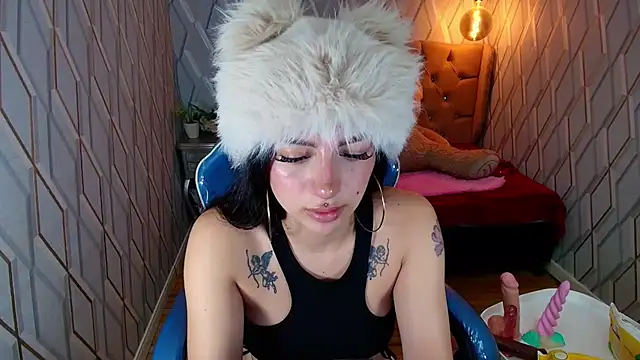 Snapshot of Angelchristix chatting on June 4, 2:11 pm Angelchristix online show from June 4, 2:11 pm
