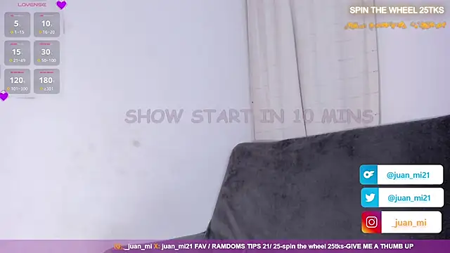 juanmiss online show from December 19, 5:59 pm