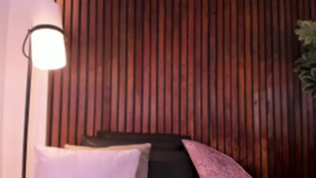 Jennmiiller  online show from December 15, 12:55 pm