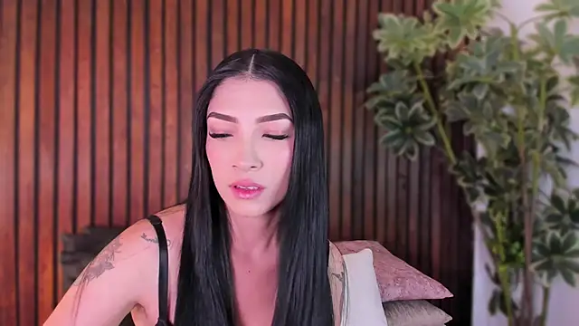 Jennmiiller  online show from December 4, 12:04 pm