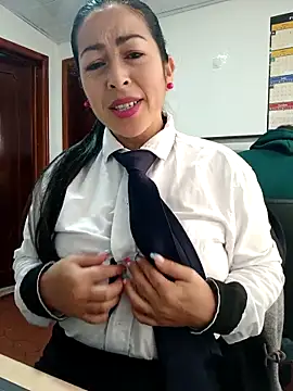 Snapshot of MARIANA-12_ chatting on September 28, 12:01 pm MARIANA-12 online show from September 28, 12:01 pm