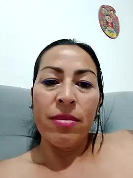 Snapshot of MARIANA-12_ chatting on February 28, 1:47 pm MARIANA-12 online show from February 28, 1:47 pm