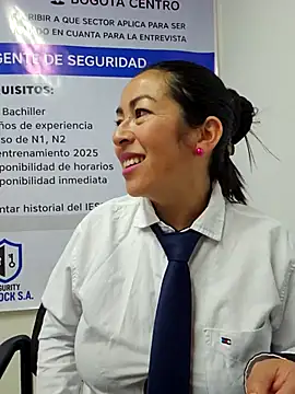 Snapshot of MARIANA-12_ chatting on October 7, 3:46 pm MARIANA-12 online show from October 7, 3:46 pm