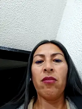 Snapshot of MARIANA-12_ chatting on February 25, 2:15 pm MARIANA-12 online show from February 25, 2:15 pm