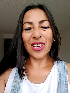 Snapshot of MARIANA-12_ chatting on March 5, 2:23 pm MARIANA-12 online show from March 5, 2:23 pm