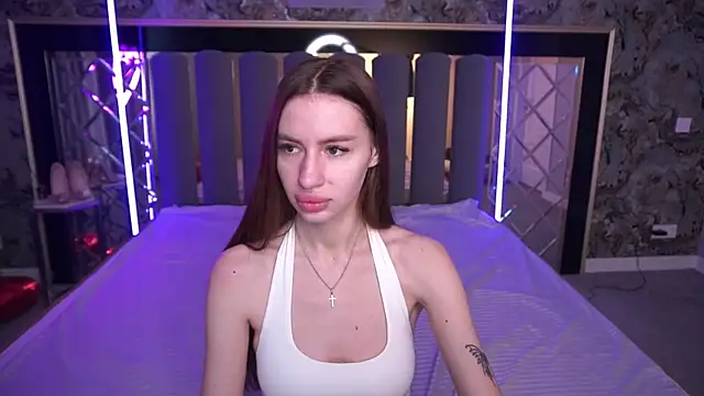 Snow WhiteeeX online show from April 22, 5:47 am