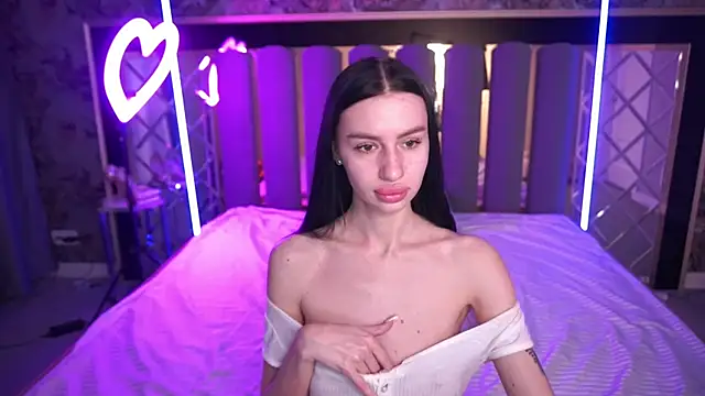 Snow WhiteeeX online show from March 5, 6:43 am