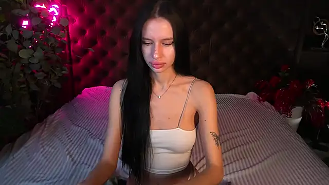 Snow WhiteeeX online show from December 2, 6:37 am