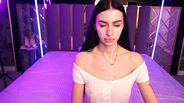 Snow WhiteeeX online show from February 3, 6:33 am