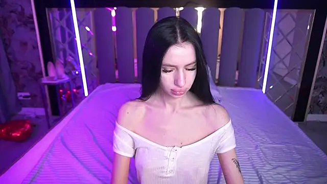 Snow WhiteeeX online show from March 16, 6:39 am